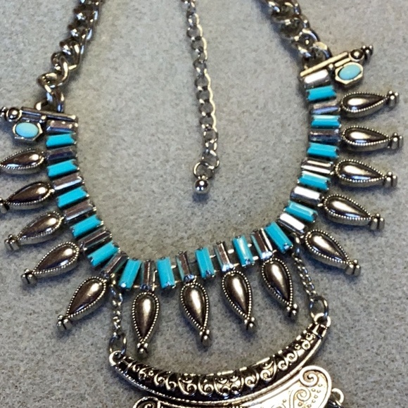 FINAL SALE PRICE Silver & Turquoise Native Look Adjustable Necklace’s - Picture 3 of 6